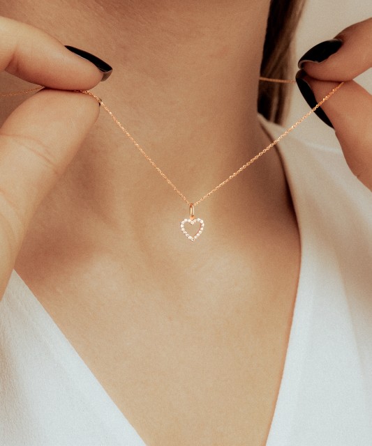 Dzeltena Zelta Kulons Ar Dimantiem