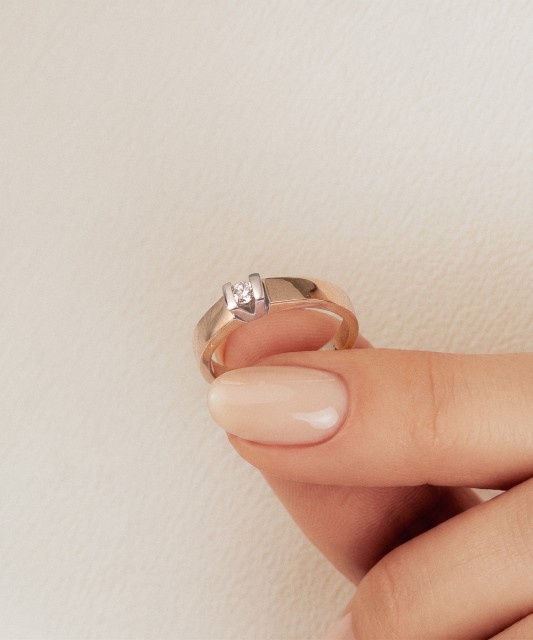 Zelta gredzens ar briljantu 0,048ct - Goldinga