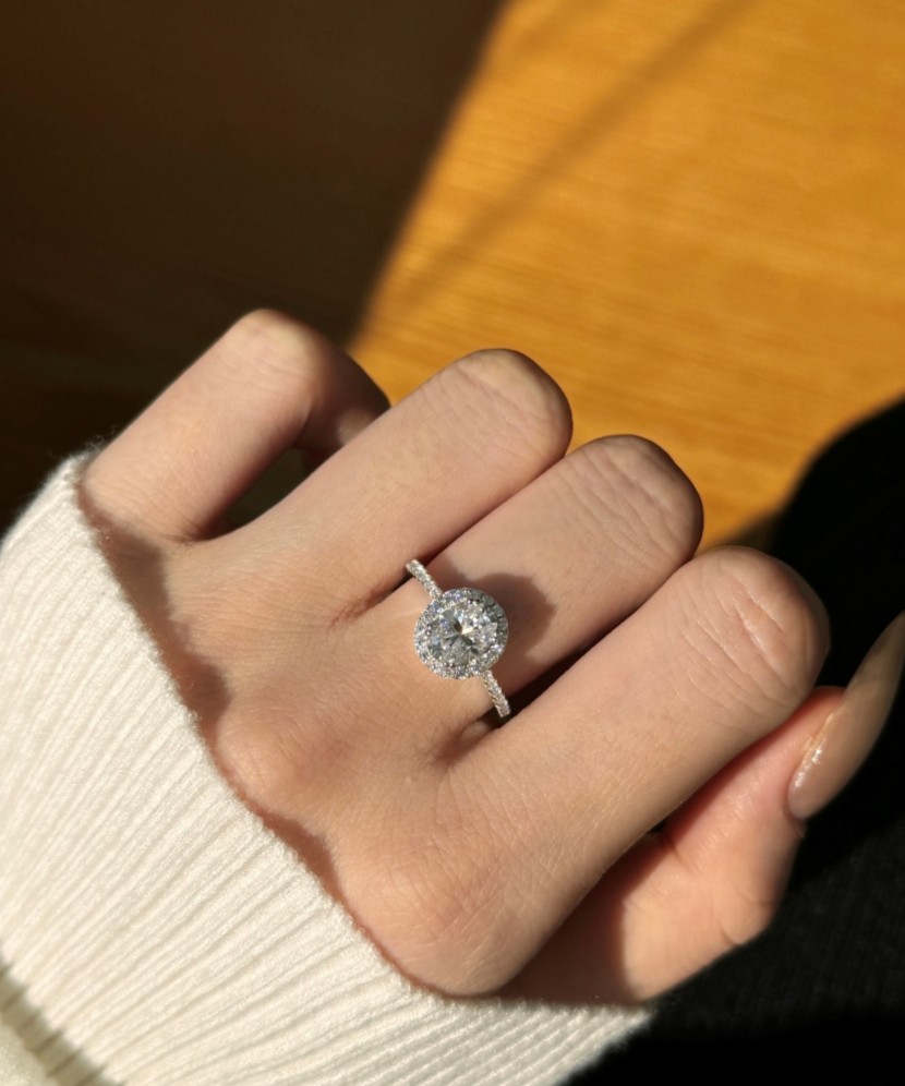 Sudraba gredzens ar moissanītiem 1,5CT