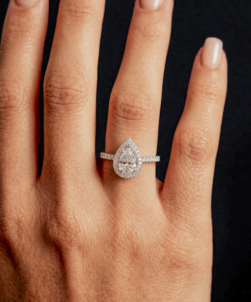 Серебряное кольцо с муассанитами 1.25ct
