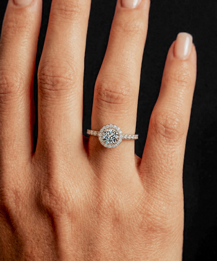 Sudraba gredzens ar moisanītiem 1.2ct
