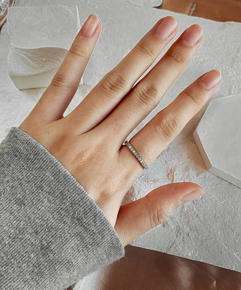 Sudraba gredzens ar moisanītiem 0.9ct
