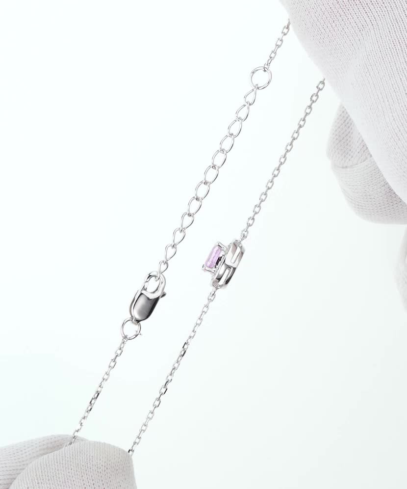 Браслет из белого золота с бриллиантами и сапфирами