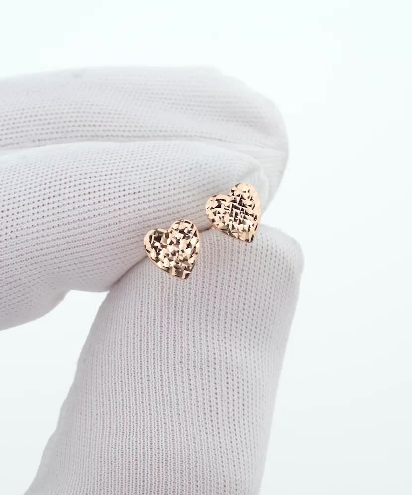 Золотые серьги "Сердечко"