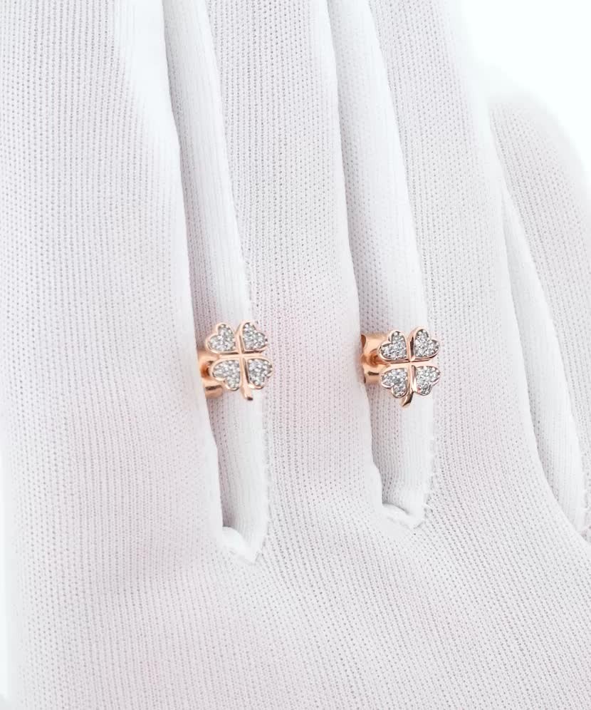 Золотые серьги с алмазами