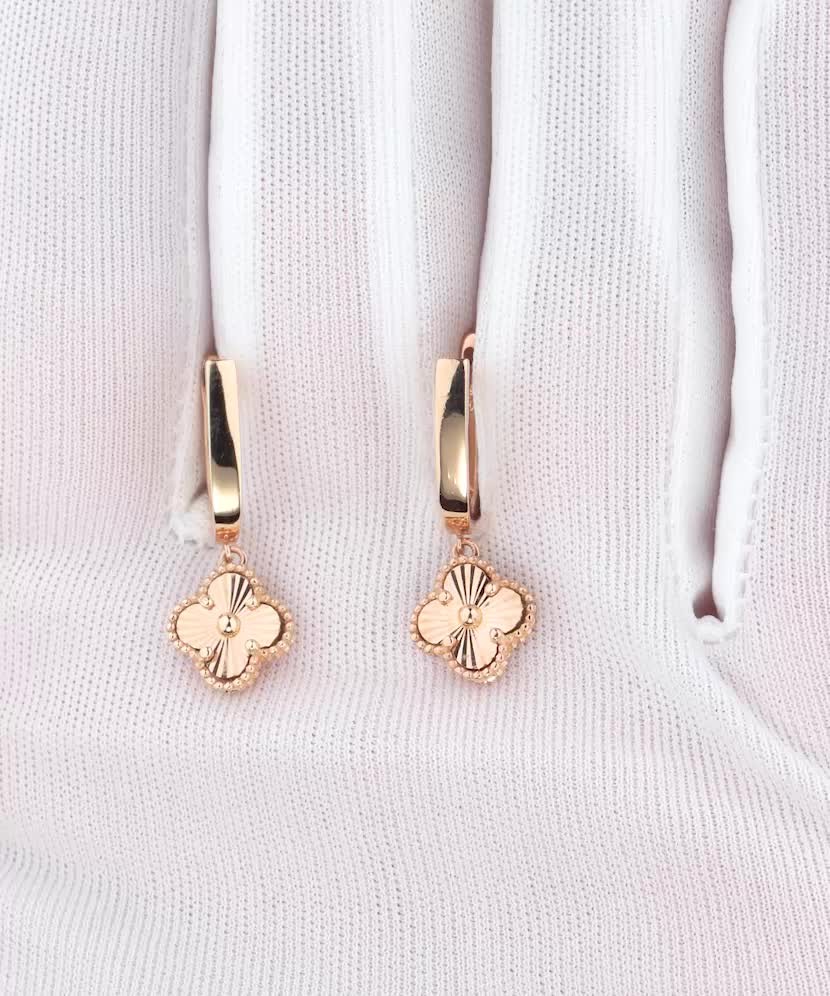 Золотые серьги