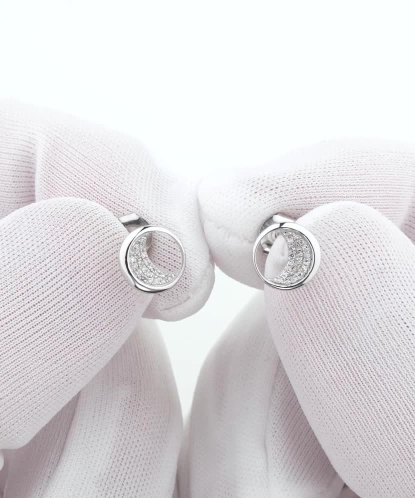 Серьги из белого золота с бриллиантами