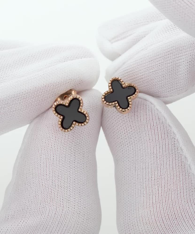 Zelta auskari ar oniksu