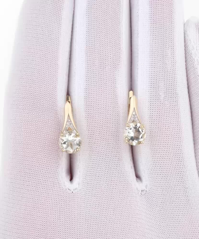 Серьги из желтого золота с бриллиантами и зеленым аметистом