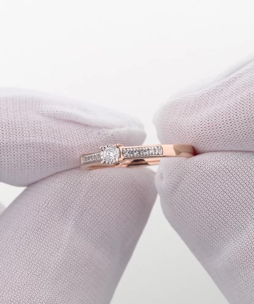 Zelta gredzens ar dimantiem