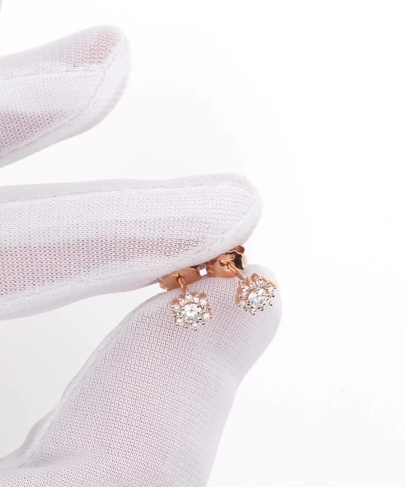 Золотые серьги с алмазами