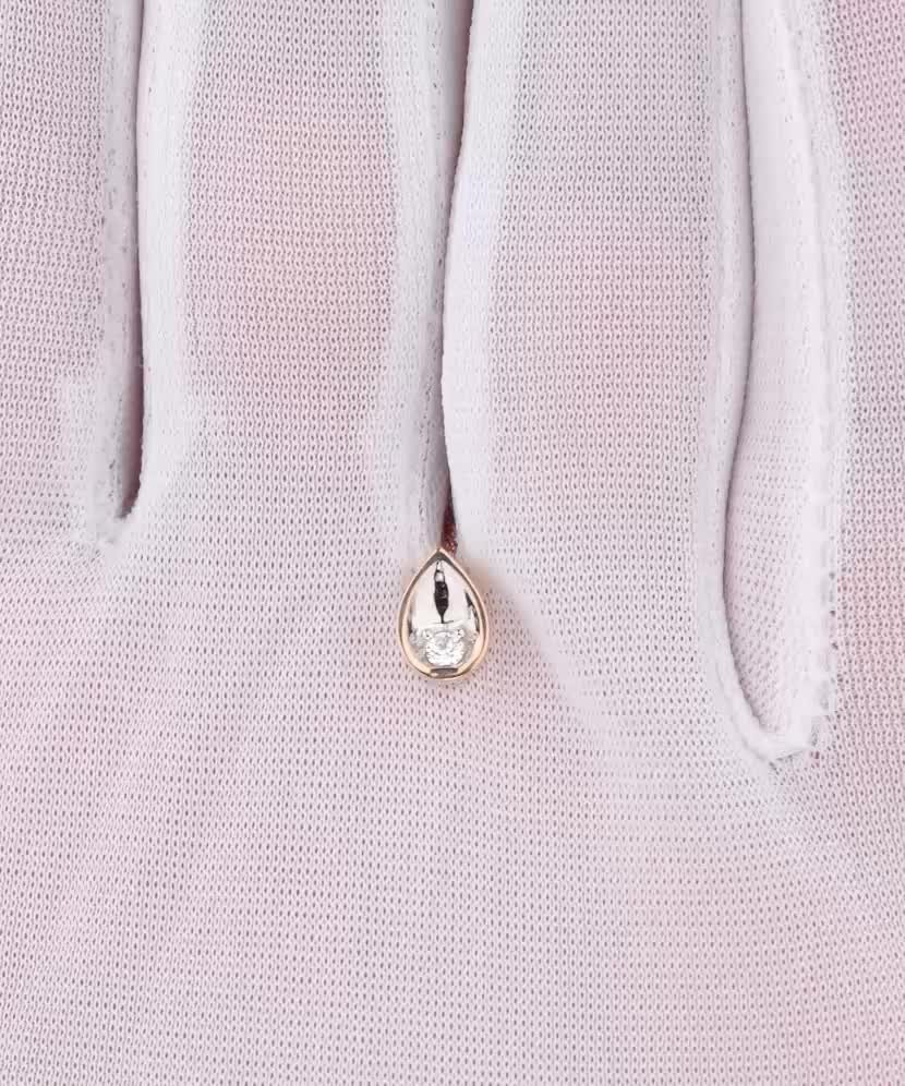 Золотая цепочка с бриллиантовым подвеской