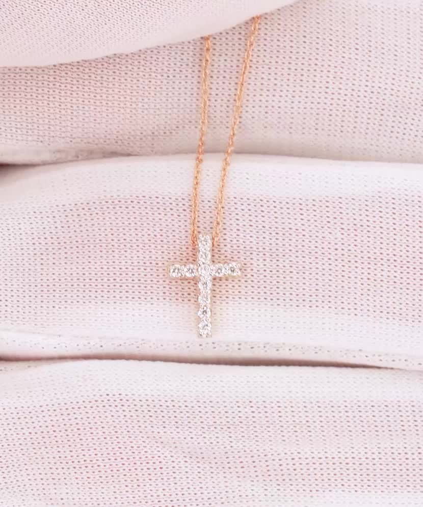 Zelta ķēdīte ar briljanta piekariņu