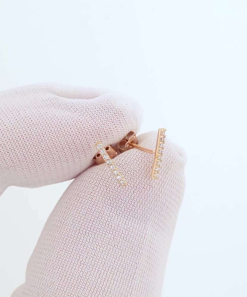 Золотые серьги с цирконами