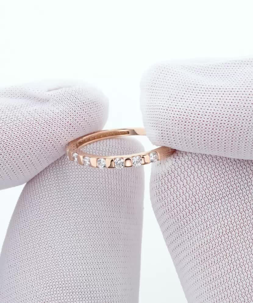 Zelta gredzens ar cirkonijiem