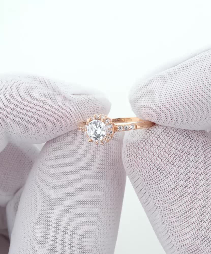 Zelta gredzens ar cirkonijiem