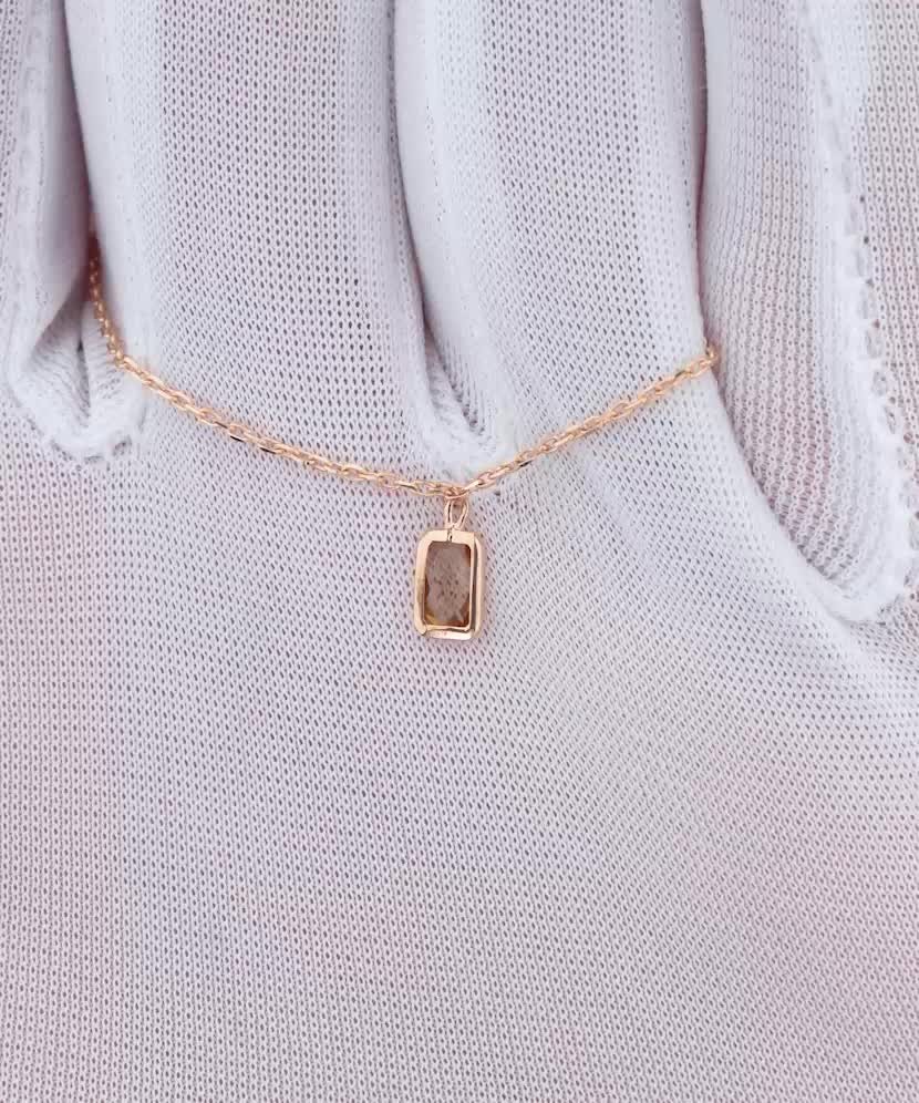 Золотая цепочка с подвеской из циркона