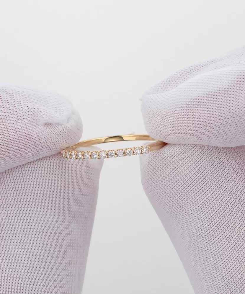 Кольцо из желтого золота с бриллиантами