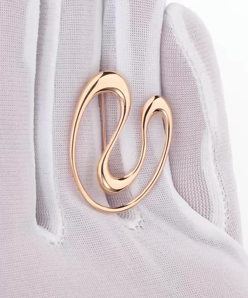 Золотая брошь