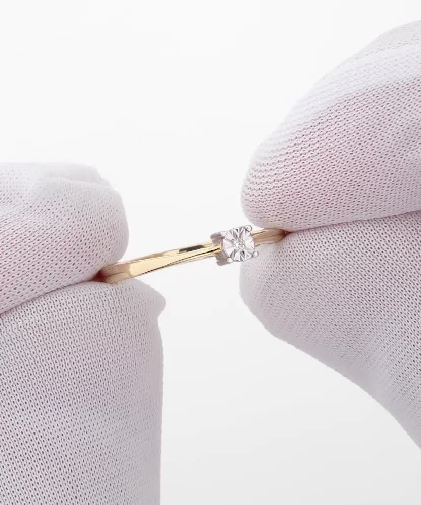 Кольцо из желтого золота с бриллиантами