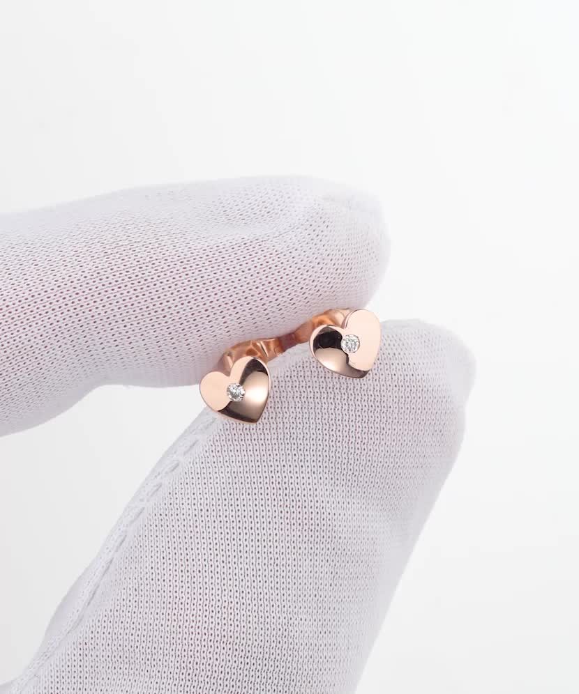 Золотые серьги с бриллиантами "Сердечко"