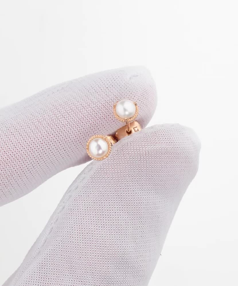 Zelta auskari ar pērlēm