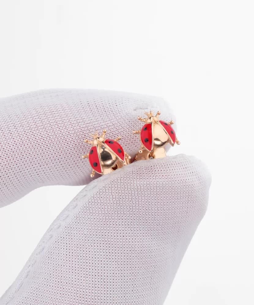 Детские Золотые серьги с эмалью "божья коровка"