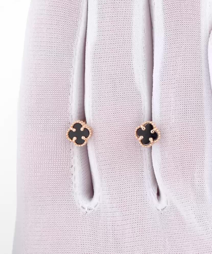 Zelta auskari ar oniksiem