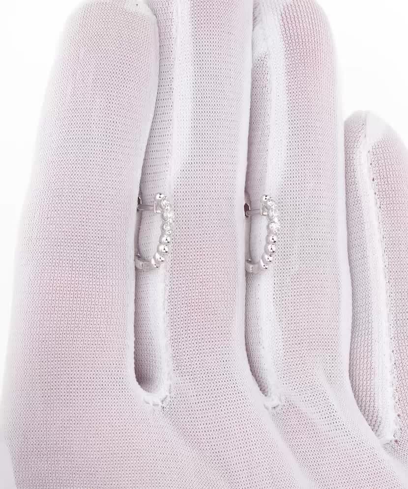 Серьги из белого золота с бриллиантами