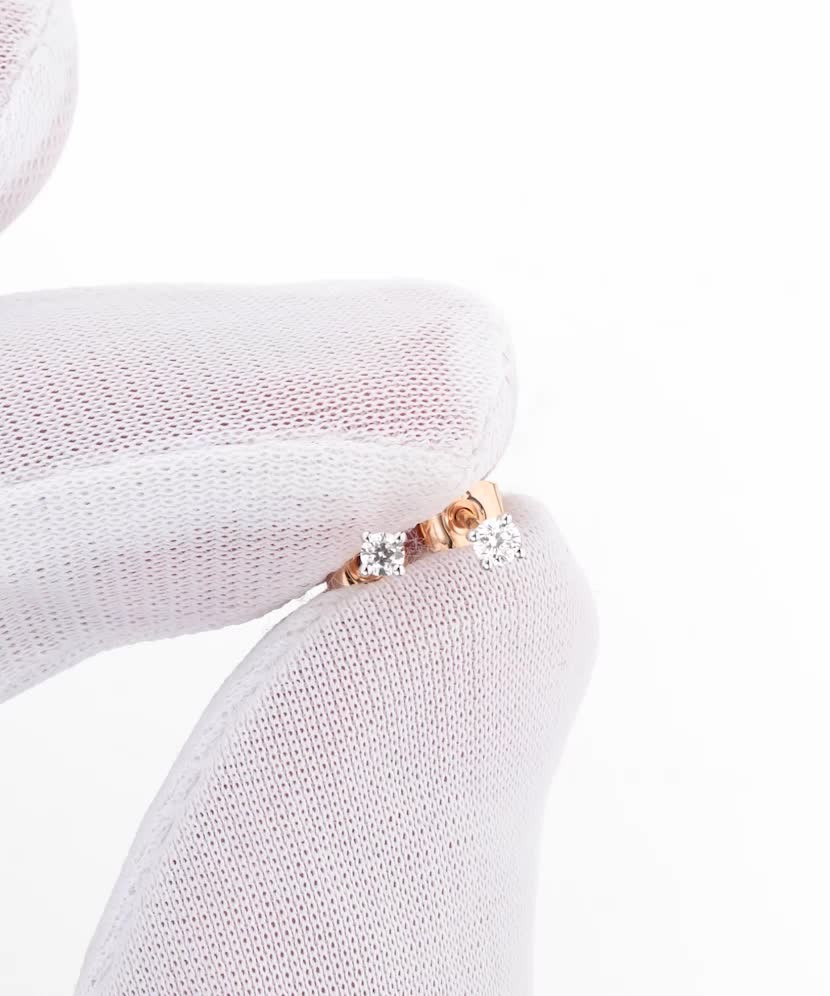 Zelta auskari ar 0,10 ct dimantiem