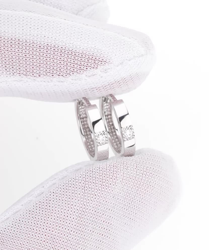 Baltā Zelta Auskari Ar Dimantiem