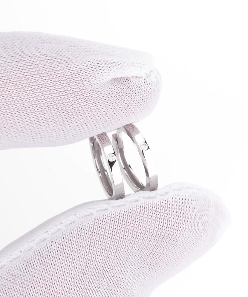 Baltā Zelta Auskari Ar Dimantiem