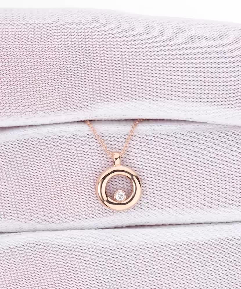 Золотая цепочка с бриллиантовым подвеской