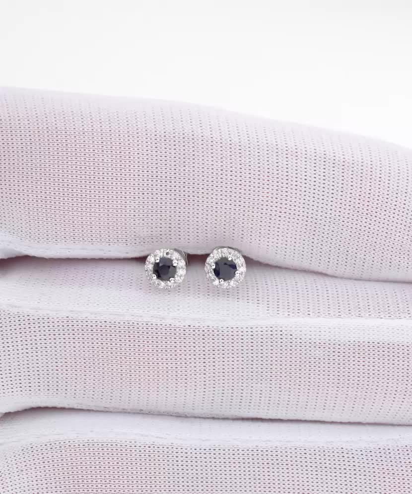 Серьги из белого золота с сапфирами и бриллиантами