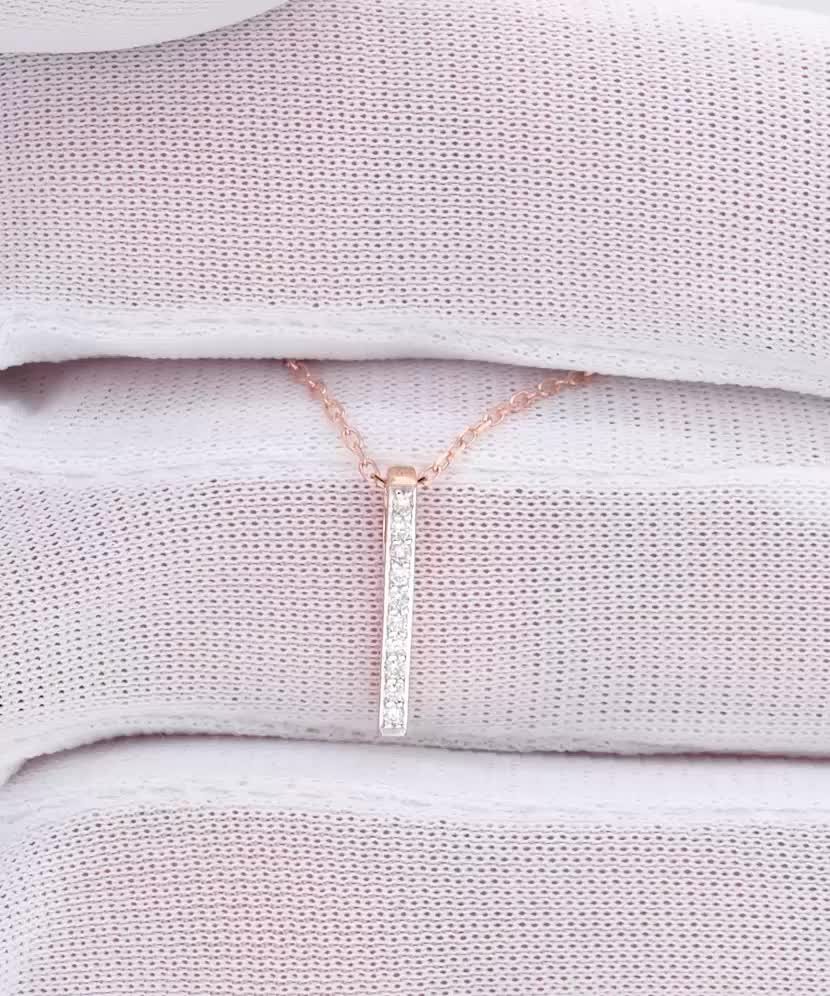 Zelta ķēdīte ar dimanta kulonu