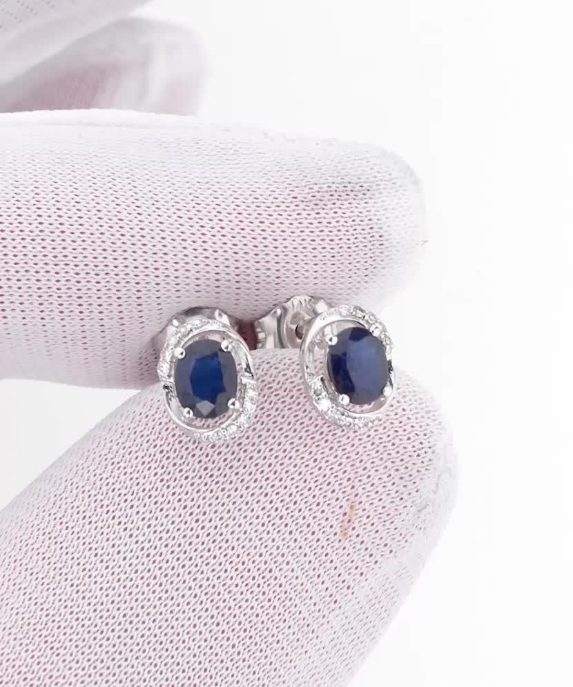 Серьги из белого золота с сапфирами и бриллиантами