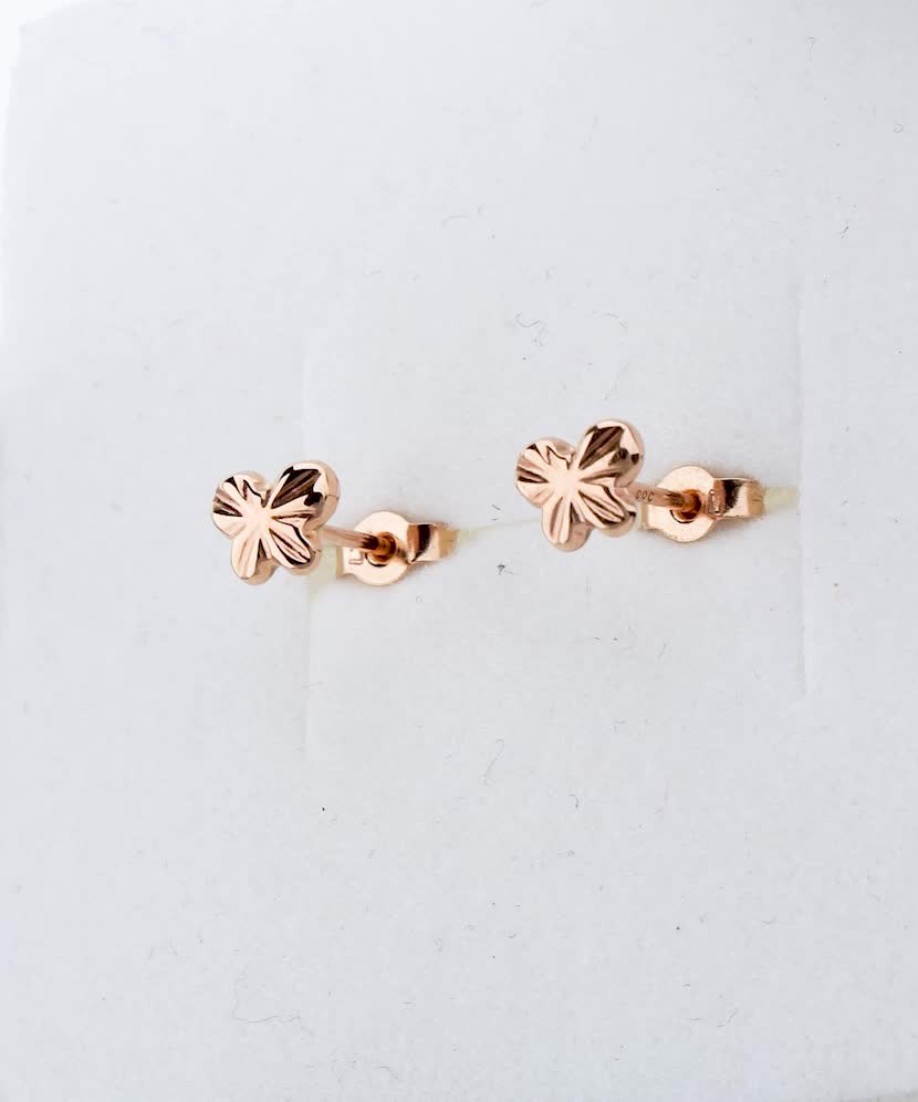 Золотые серьги