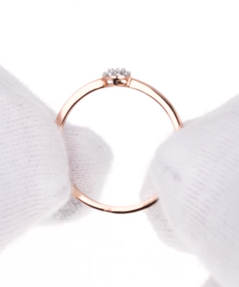 Золотое кольцо с бриллиантами