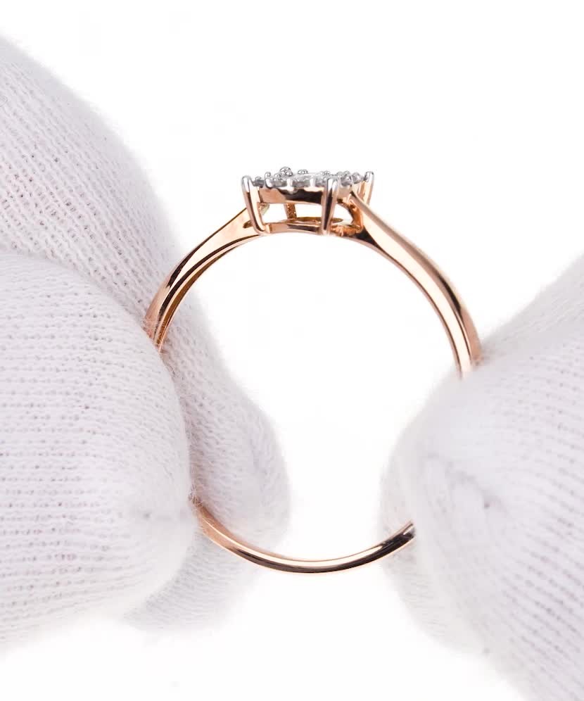 Золотое кольцо с бриллиантами