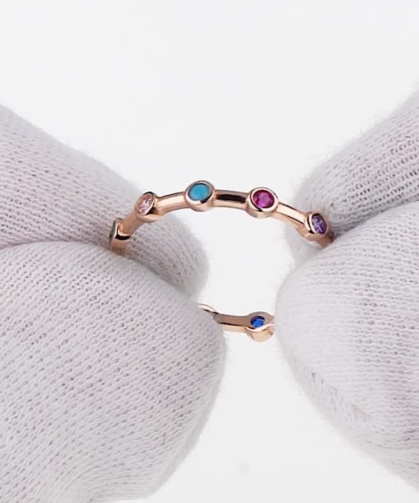 Золотое кольцо с цирконами