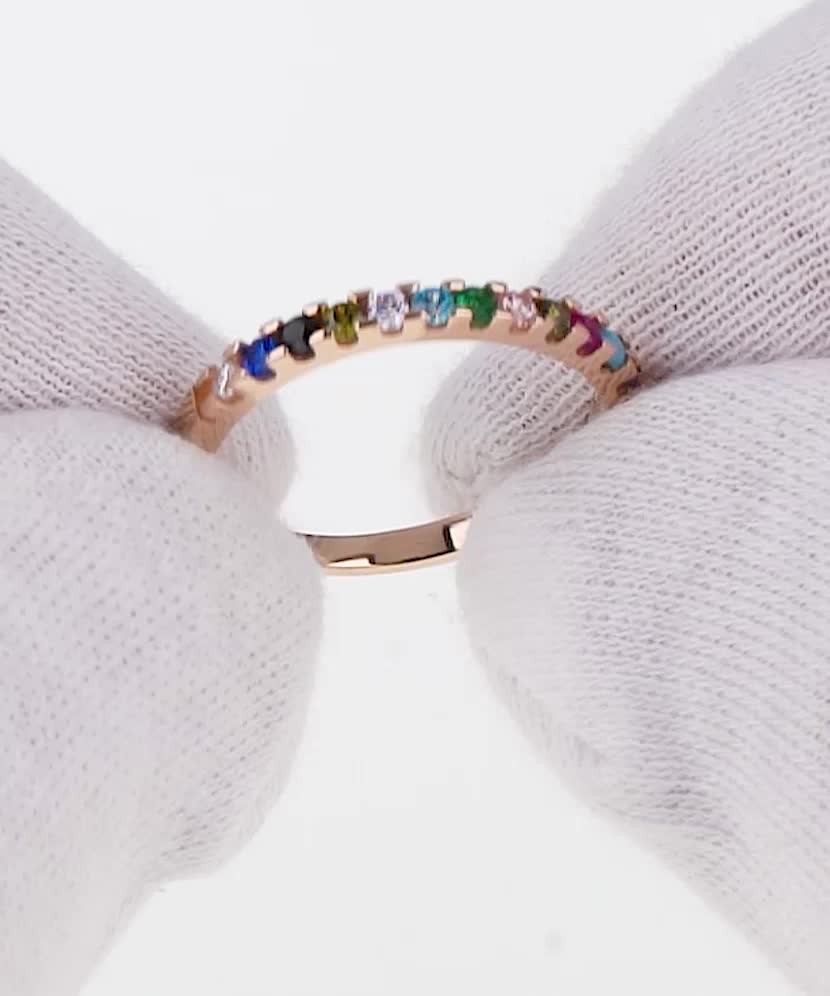 Золотое кольцо с цирконами