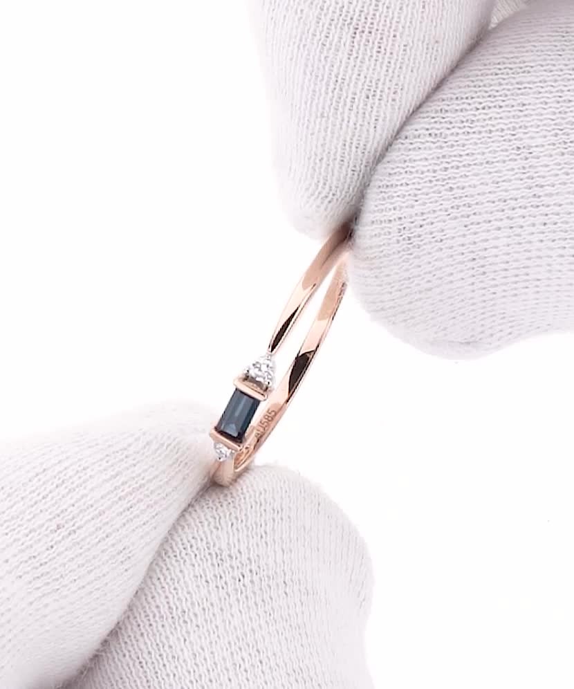 Золотое кольцо с сапфиром и бриллианты