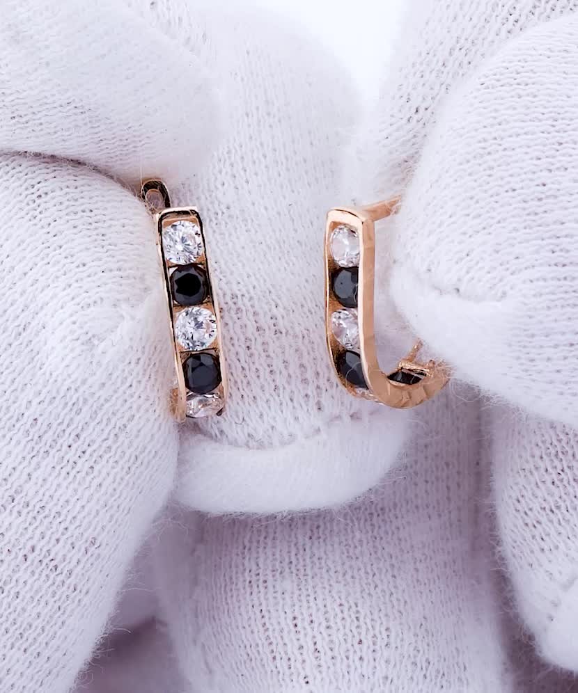 Золотые серьги с цирконами