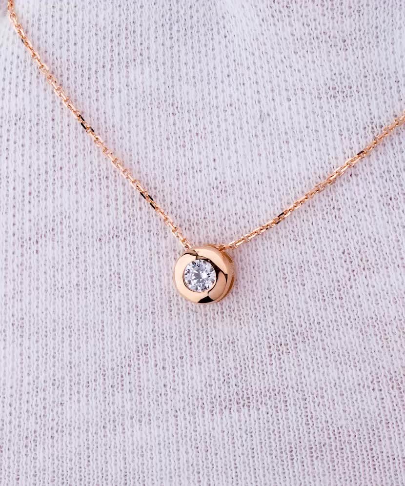 Золотая цепочка с подвеской из циркона