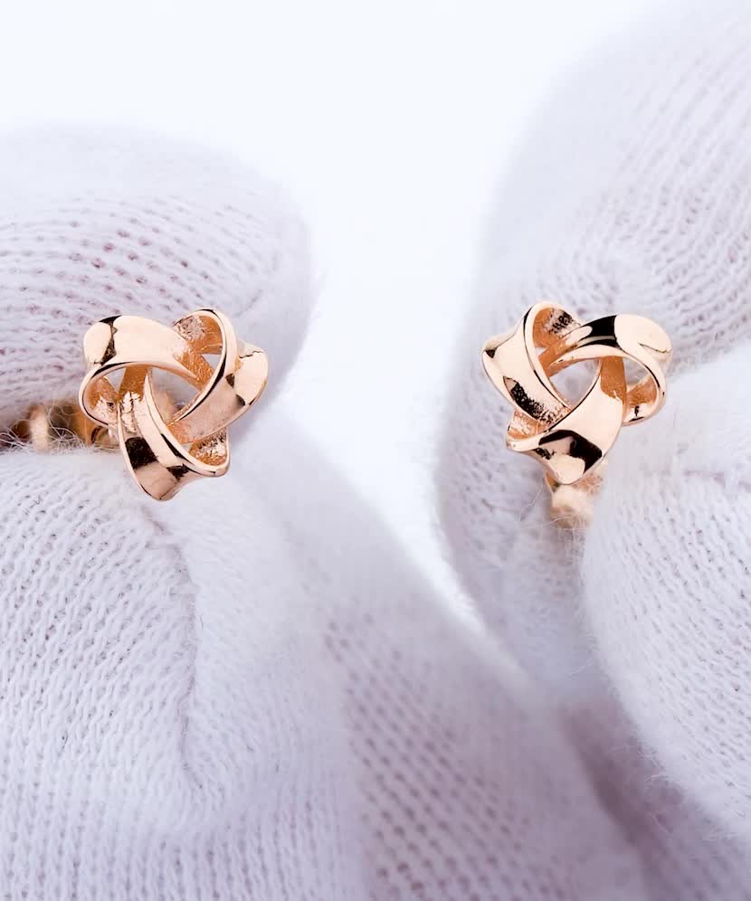 Золотые серьги