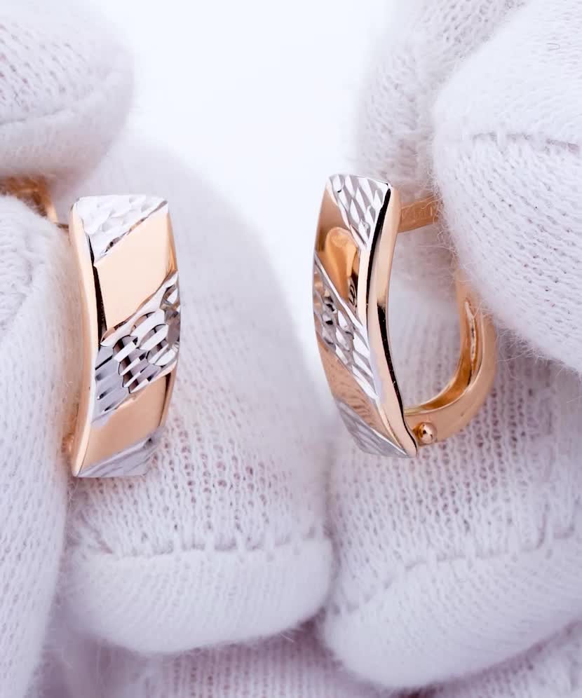 Золотые серьги