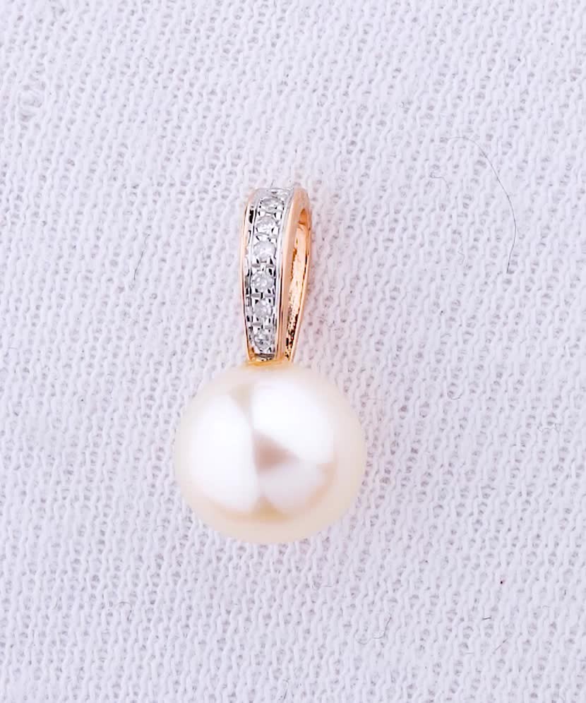 Zelta kulons ar pērli un dimantiem - Goldinga