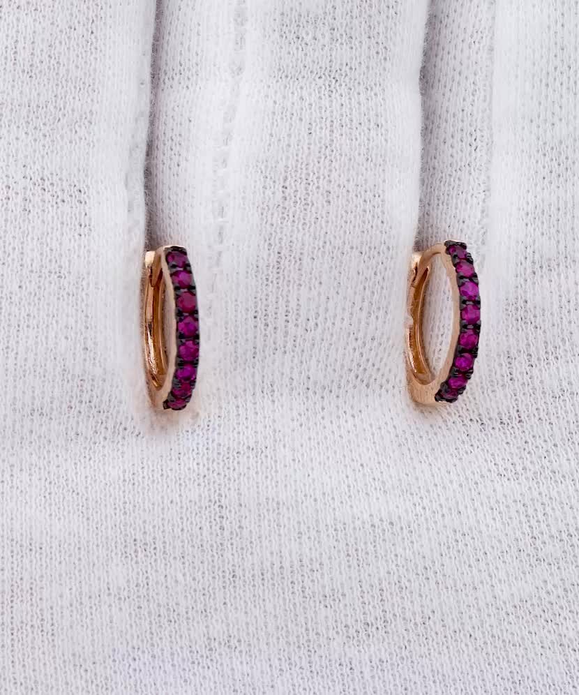 Золотые серьги с рубинами