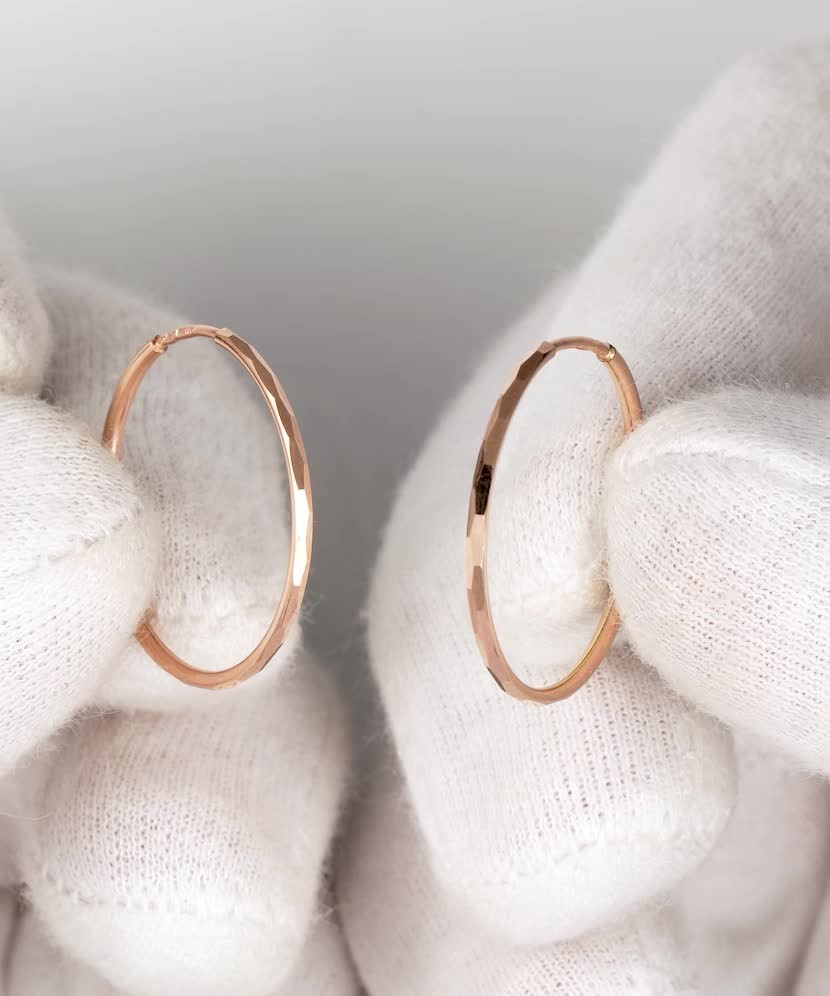 Золотые серьги конго (кольца) с гравировкой 22