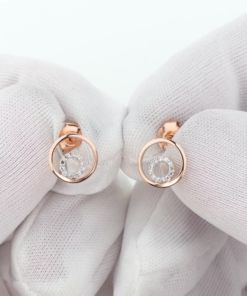 Золотые серьги с алмазами